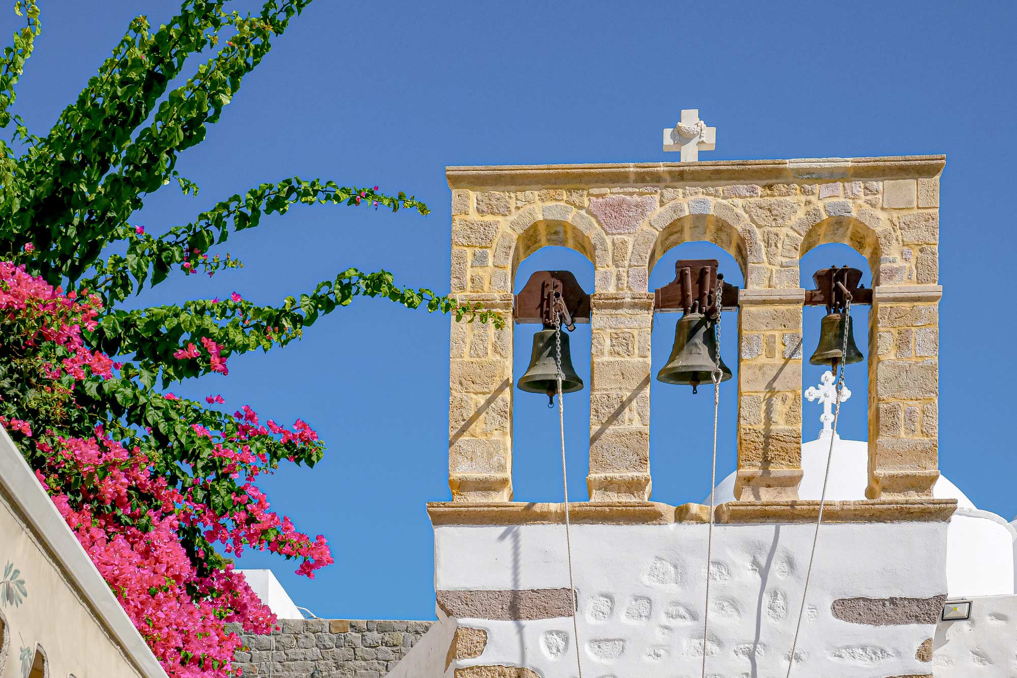 Villa-Collective---PATMOS_-A-SACRED-ROCK,-THE-WHITE-CHORA-AND-AN-UNDERSTATED-GLAMOUR-10