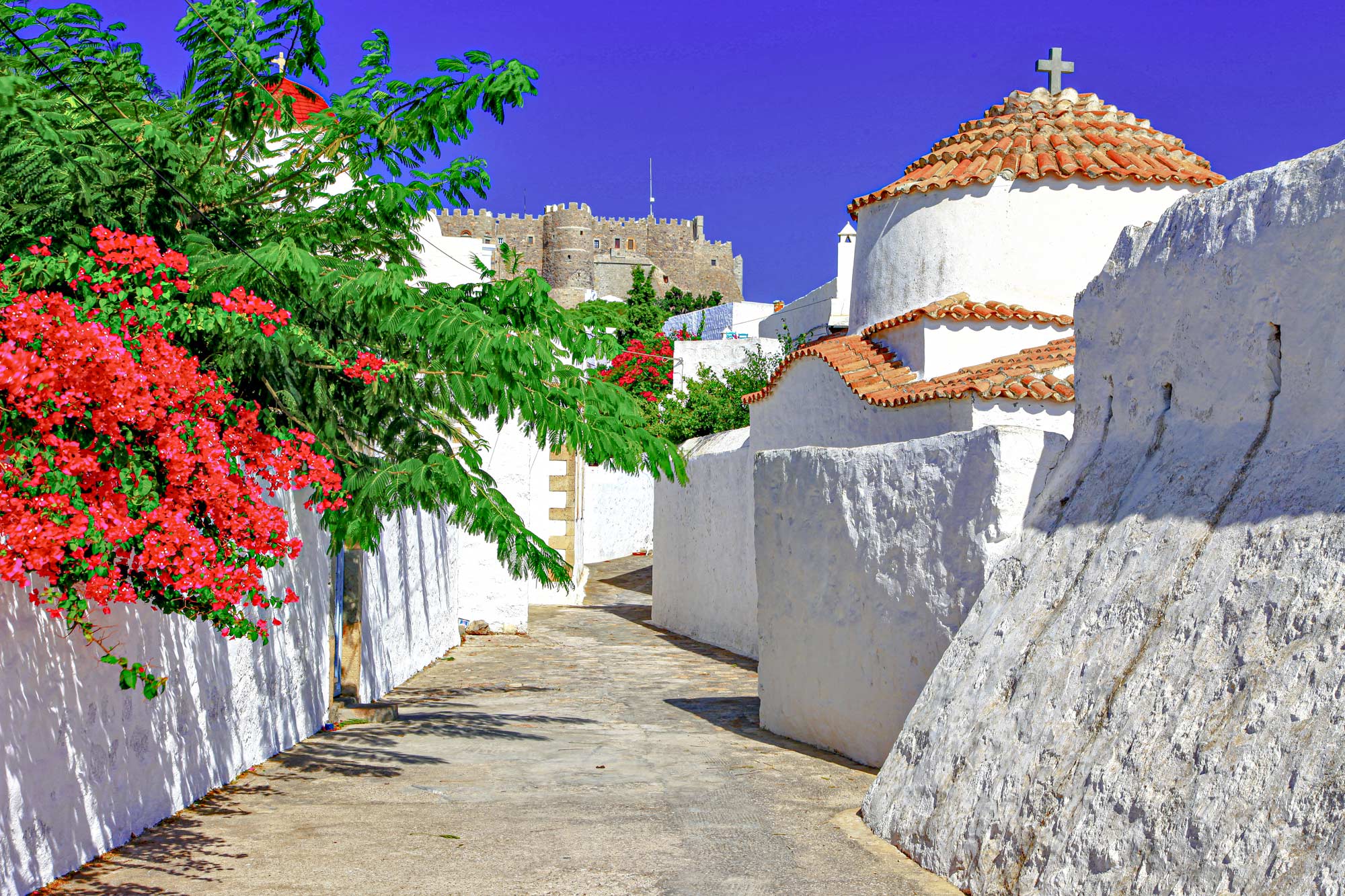 Villa-Collective---PATMOS_-A-SACRED-ROCK,-THE-WHITE-CHORA-AND-AN-UNDERSTATED-GLAMOUR-2