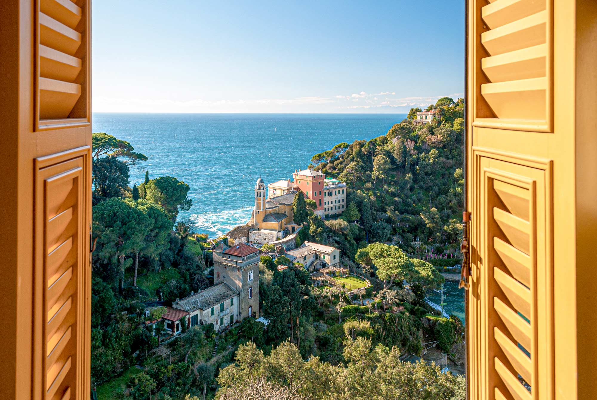 Villa-Collective---PORTOFINO_-A-PASTEL-HARBOUR-AND-THE-ART-OF-LIVING-WELL-2