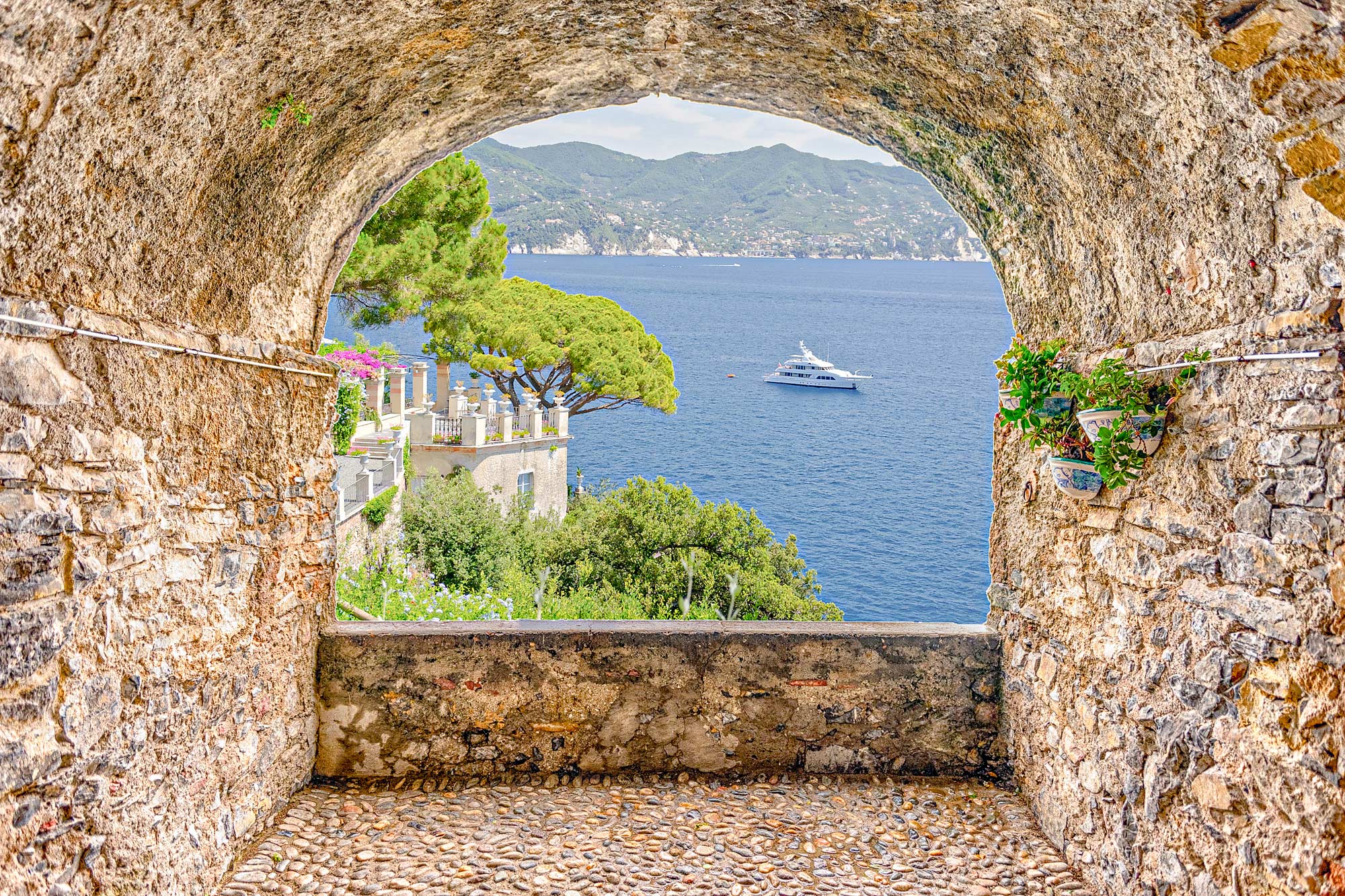 Villa-Collective---PORTOFINO_-A-PASTEL-HARBOUR-AND-THE-ART-OF-LIVING-WELL-5