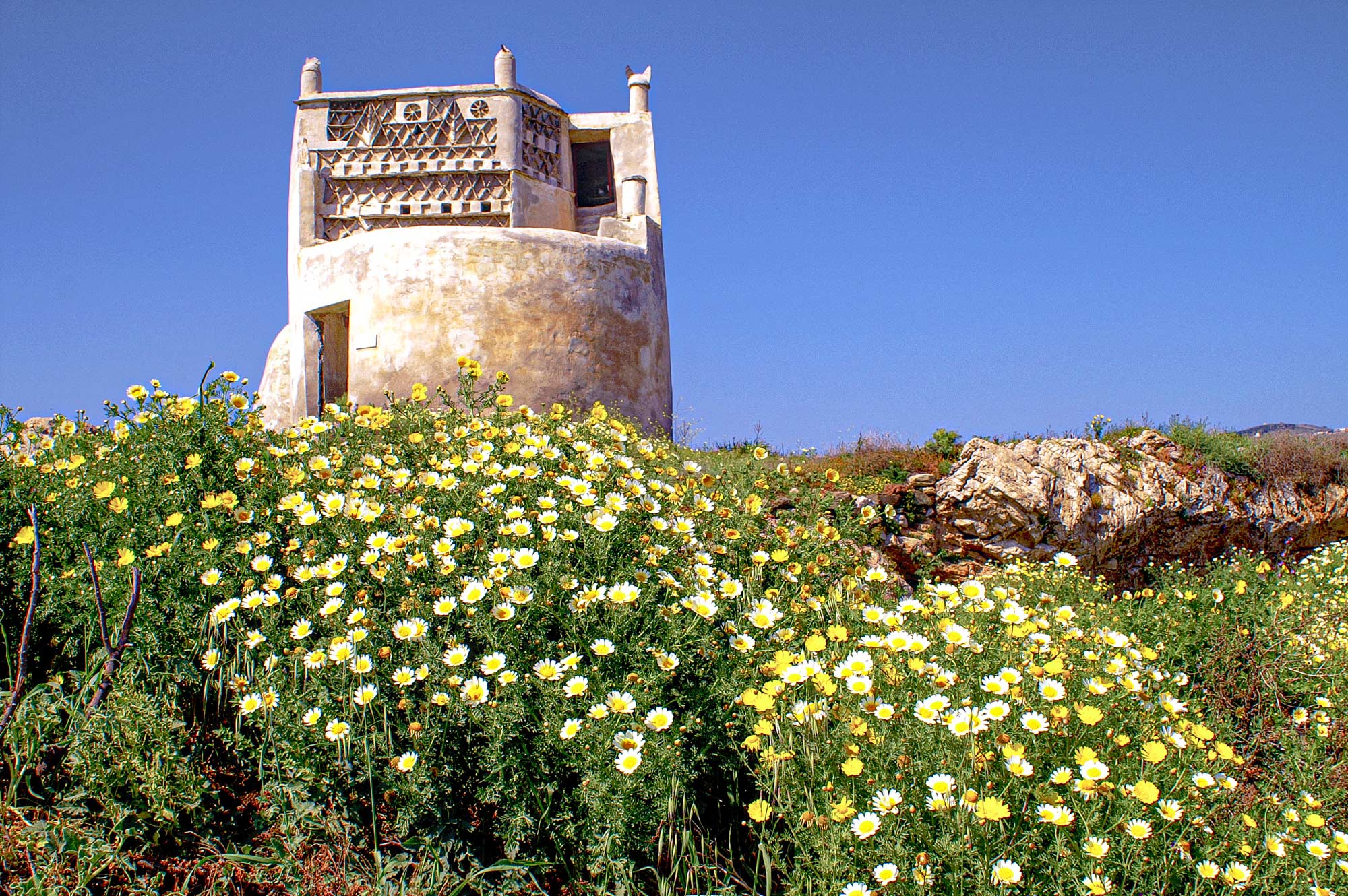 Villa-Collective---TINOS_-Marble,-dovecotes-and-the-quiet-art-of-the-Cyclades
