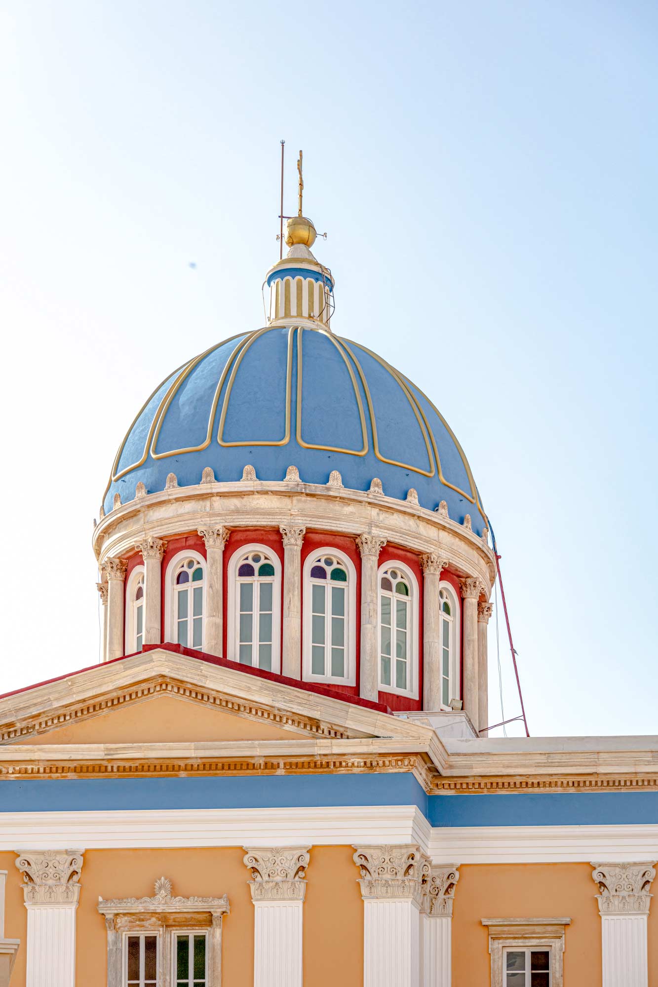 Villa-Collective---SYROS_-An-atmospheric,-neoclassical-gem-4