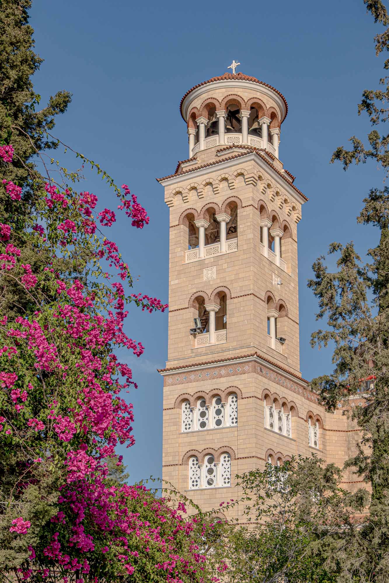 Villa-Collective---ATHENS-RIVIERA---Temples,-marinas-and-the-sea-at-the-city’s-edge-8