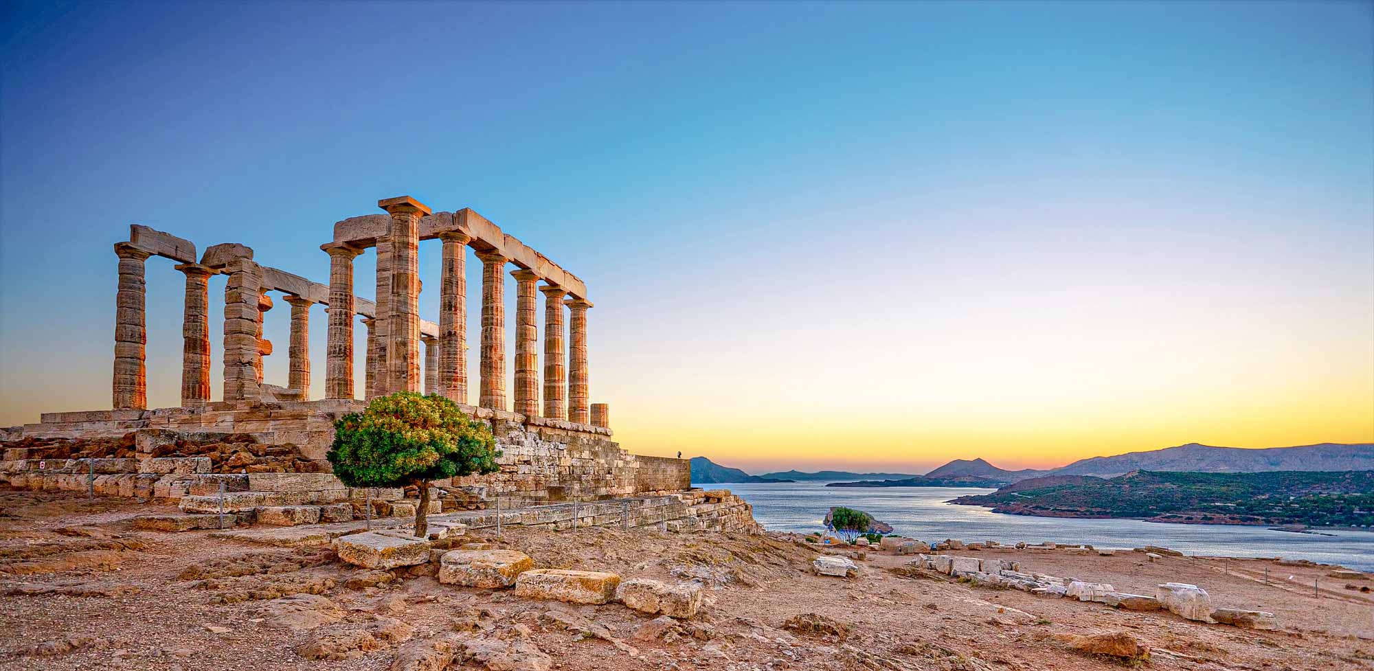 Villa-Collective---ATHENS-RIVIERA---Temples,-marinas-and-the-sea-at-the-city’s-edge